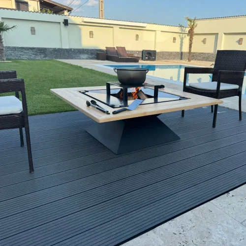 BlowVolt Pyramide grătar cu plită și ceaun pe suport central detașabil – grill oțel carbon 5mm, foto client curte